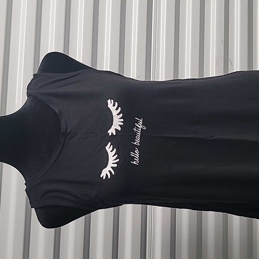 Hello, beautiful 😍 tank top size  L Old Navy